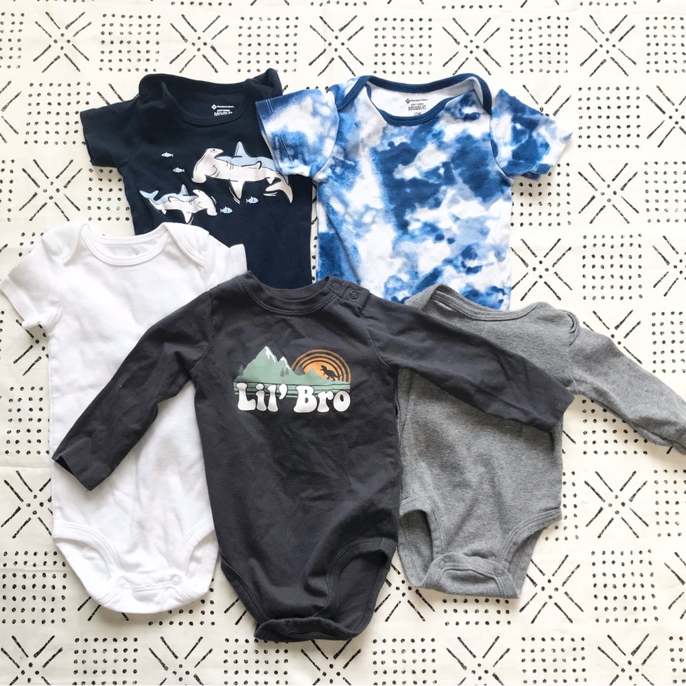 MAKE AN OFFER BABY BOY ONSIE BUNDLE OF 5!!!